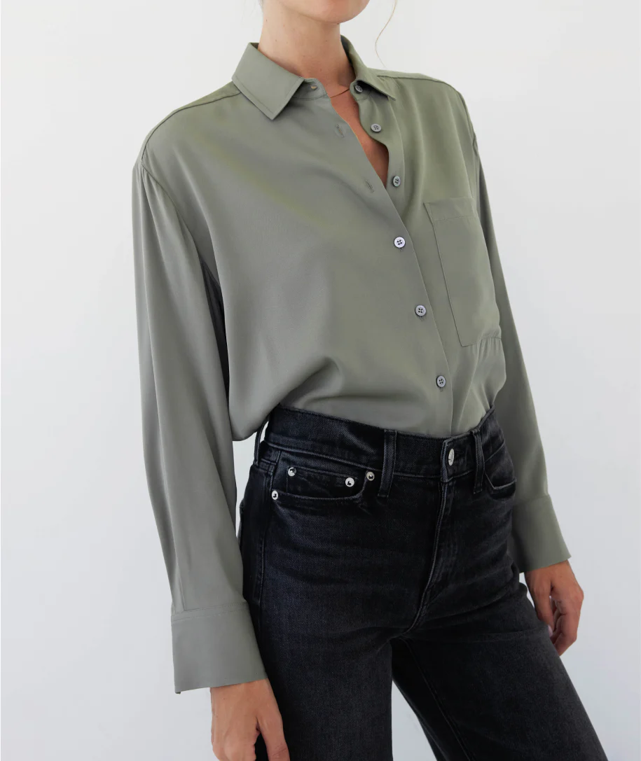 The Deep End in Heavy Silk - Image 11