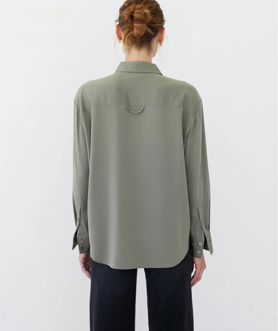 The Deep End in Heavy Silk - Image 12