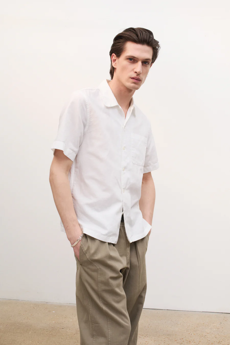 The Summerday in Linen